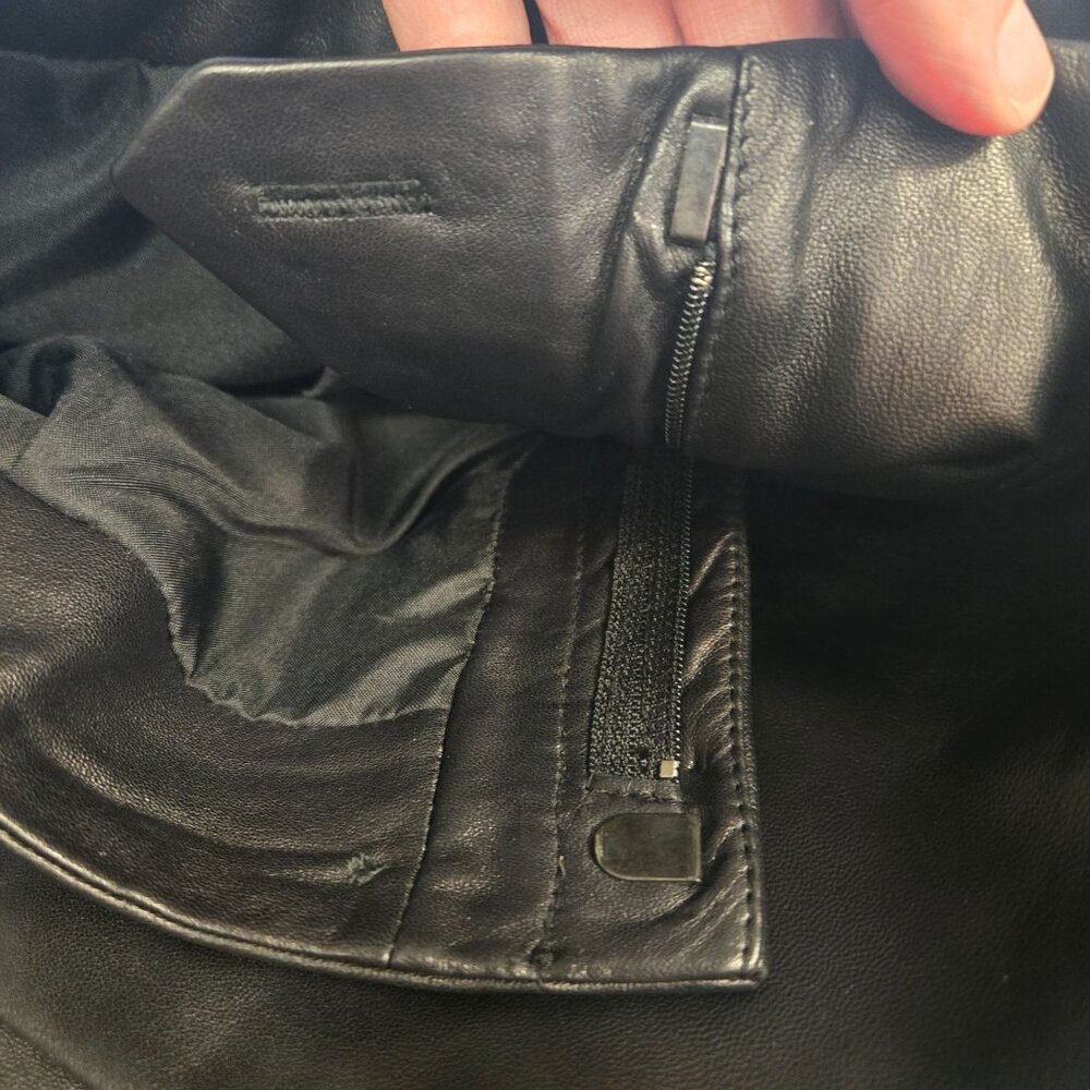 Vintage Womens 8 Black Buttery Soft Leather Flared Pants Lined Y2K‎ - Picture 9 of 9